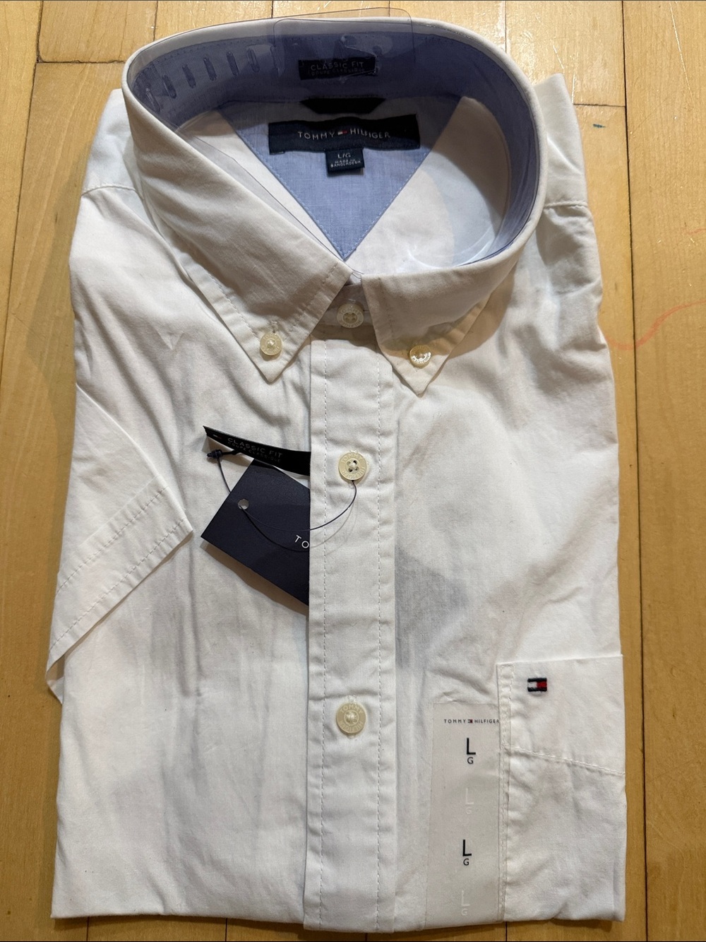 Tommy Hilfiger Men’s White Short-Sleeve Button-Down Shirt Classic fit